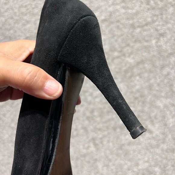 Stuart Weitzman Woman’s Round Toe Black Suede Heels Pumps Size 10 N - Picture 8 of 10